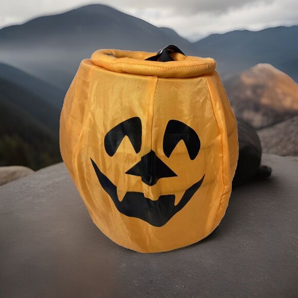 Vintage Halloween Gemmy Nylon And Metal Spring Candy Bucket Basket 8” - Picture 1 of 7